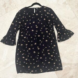 ⭐️3/$22⭐️ old navy women’s size small black floral shirt dress with bell sleeve